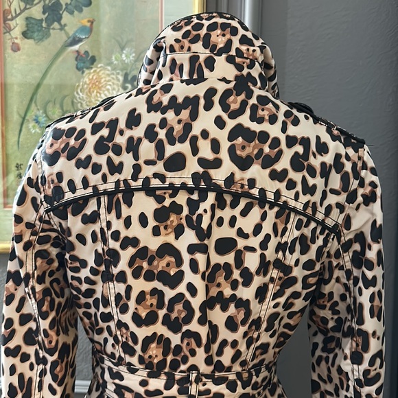 Coat - Picture 5 of 7